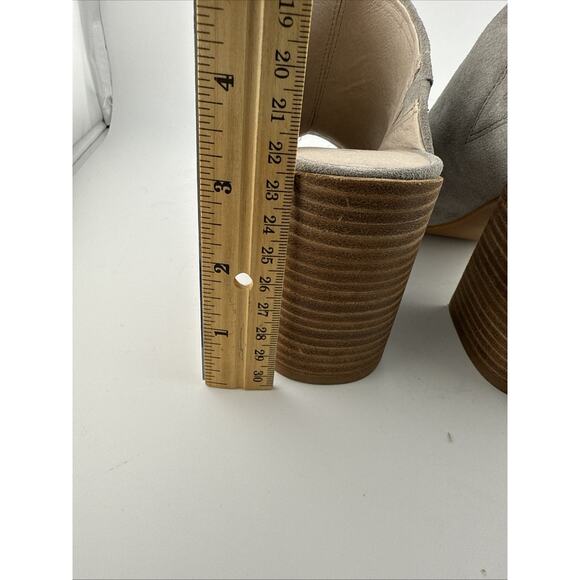 Kenneth Cole Karolina Mule Shoes Womens Light Gray Suede Open Toe Size 5 NWB - Picture 6 of 11